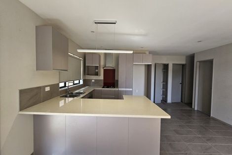 Photo of property in 7 View Road, Mangere, Auckland, 2022