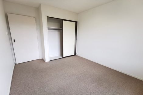 Photo of property in 2/479 Wairakei Road, Burnside, Christchurch, 8053