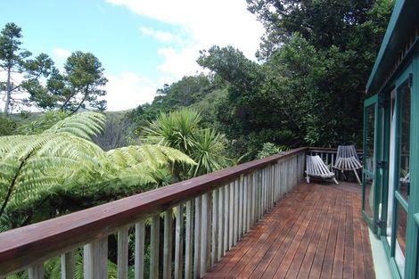 Photo of property in 5 Waikarekare Lane, Karekare, New Lynn, 0772