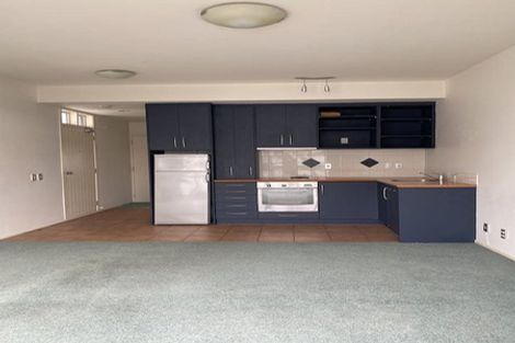 Photo of property in 140/2 Armoy Drive, East Tamaki, Auckland, 2016