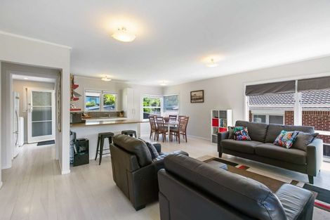 Photo of property in 63 Saffron Street, Birkdale, Auckland, 0626