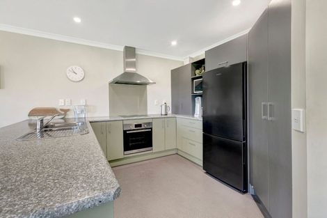 Photo of property in 13 Greenstone Place, Aotea, Porirua, 5024