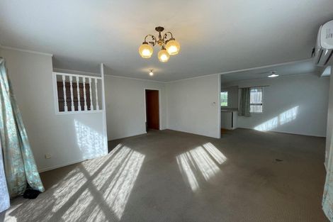 Photo of property in 2/37 Stredwick Drive, Torbay, Auckland, 0630