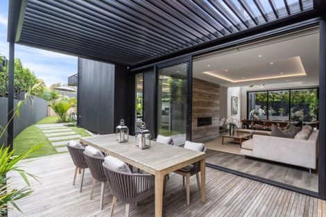 Photo of property in 98 Paritai Drive, Orakei, Auckland, 1071