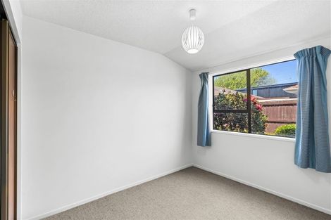 Photo of property in 2/25 Withells Road, Avonhead, Christchurch, 8042