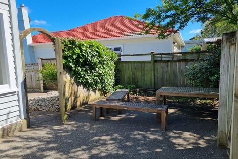 Photo of property in 34 Hinau Street, Tawa, Wellington, 5028