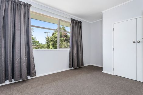 Photo of property in 281 Shakespeare Street, Leamington, Cambridge, 3432