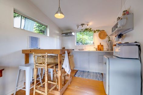 Photo of property in 8 Coote Road, Bluff Hill, Napier, 4110