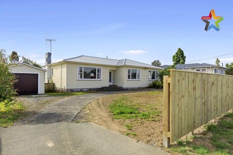 Photo of property in 137 Weraroa Road, Levin, 5510