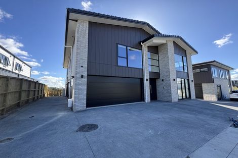 Photo of property in 32 Ridgehill Rise, Flat Bush, 2019