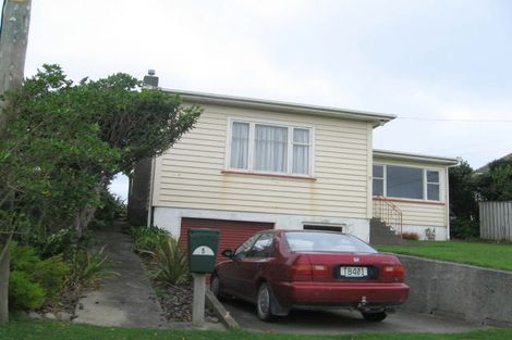 Photo of property in 5 Tarawera Road, Johnsonville, Wellington, 6037