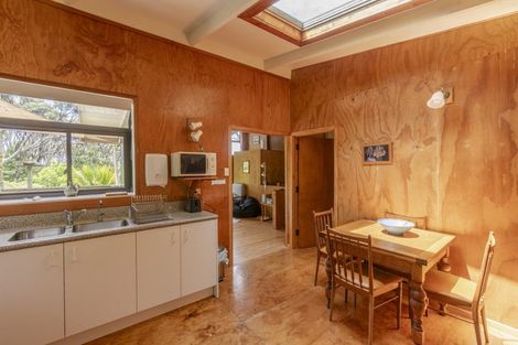 Photo of property in 126 Waihirere Drive, Tuateawa, Coromandel, 3583