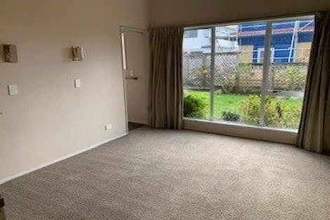 Photo of property in 7b Beach Road, Otumoetai, Tauranga, 3110