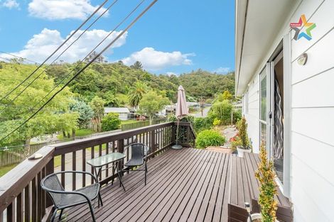 Photo of property in 4 John Street, Stokes Valley, Lower Hutt, 5019