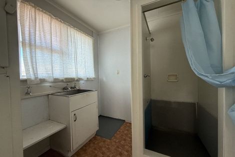Photo of property in 9 Locket Road, Glenfield, Auckland, 0629