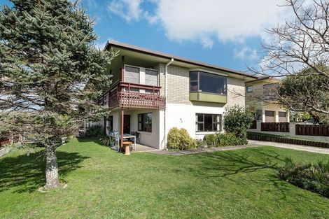 Photo of property in 94 Dickson Road, Papamoa Beach, Papamoa, 3118