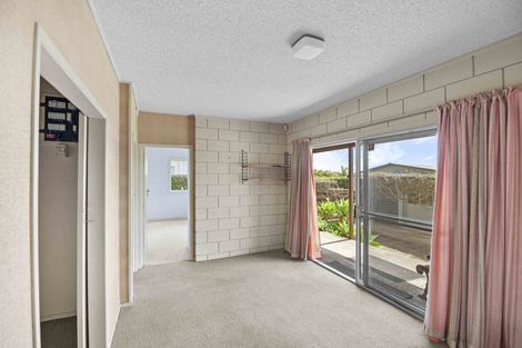 Photo of property in 42 De Luen Avenue, Tindalls Beach, Whangaparaoa, 0930