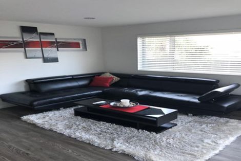 Photo of property in 4 Bridget Court, Red Beach, 0932