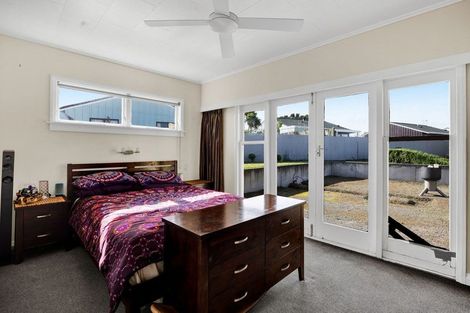 Photo of property in 52 Fairfield Road, Hawera, 4610