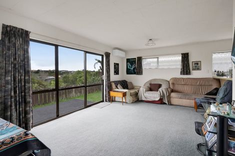 Photo of property in 14a Marchant Place, Westown, New Plymouth, 4310