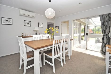 Photo of property in 13 Barnhill Crescent, Pahurehure, Papakura, 2113