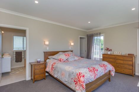 Photo of property in 17 Arete Lane, Levin, 5571