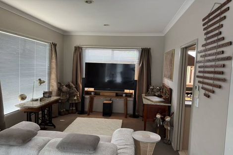 Photo of property in 27 Darjon Drive, Huntington, Hamilton, 3210