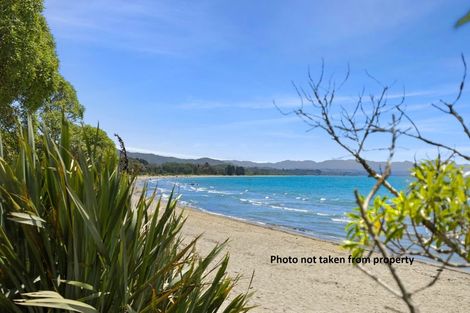 Photo of property in 120 Patons Rock Road, Patons Rock, Takaka, 7182