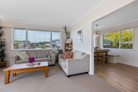 Photo of property in 46 Nevada Drive, Merrilands, New Plymouth, 4312