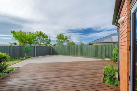 Photo of property in 15 Empress Place, Halswell, Christchurch, 8025