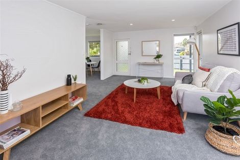 Photo of property in 4 Lyren Place, Half Moon Bay, Auckland, 2012