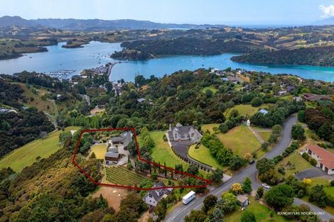 Photo of property in 76 Brick Bay Drive, Sandspit, Warkworth, 0982