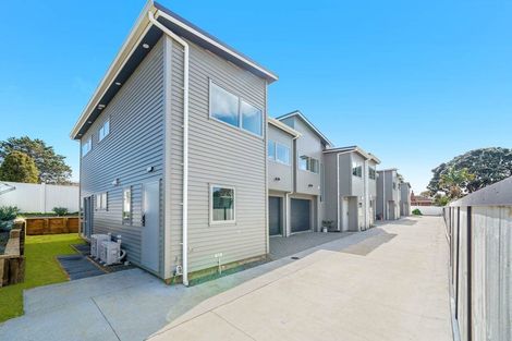 Photo of property in 40a Estuary Road, Weymouth, Auckland, 2103