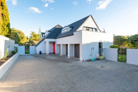 Photo of property in 61 Manor Park, Sunnyhills, Auckland, 2010