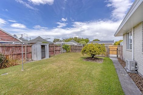 Photo of property in 2/15 Brogar Place, Casebrook, Christchurch, 8051