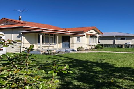 Photo of property in 75 De Lautour Road, Inner Kaiti, Gisborne, 4010