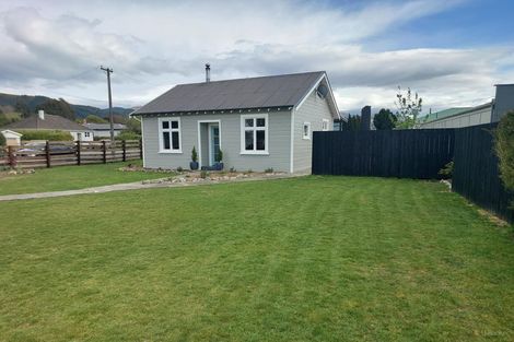 Photo of property in 6 Smith Street, Waimate, 7924