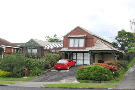 Photo of property in 12 Lexington Drive, Botany Downs, Auckland, 2010