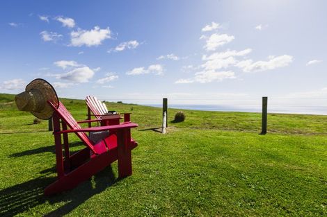 Photo of property in 23 Netherton Road, Omakere, 4271