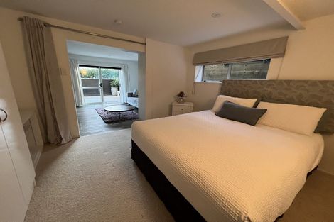 Photo of property in 1/50 La Trobe Street, Pakuranga Heights, Auckland, 2010