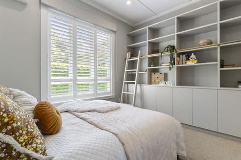 Photo of property in 17 West End Road, Herne Bay, Auckland, 1022