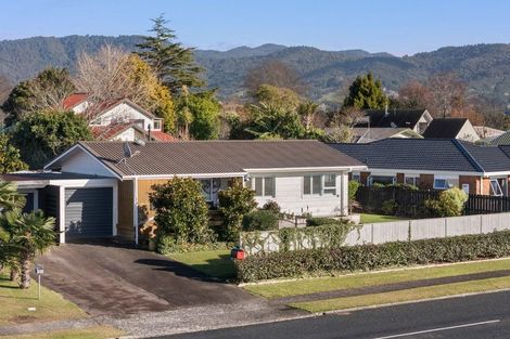 Photo of property in 2 Francis Drive, Katikati, 3129