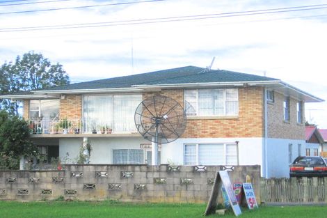 Photo of property in 392 Swanson Road, Ranui, Auckland, 0612