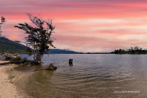 Photo of property in 103 Cashmere Bay Road, Moana, 7875