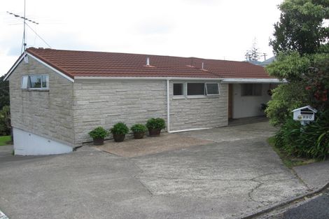 Photo of property in 990 Whangaparaoa Road, Manly, Whangaparaoa, 0930