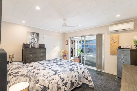 Photo of property in 5a Fremont Grove, Totara Park, Upper Hutt, 5018