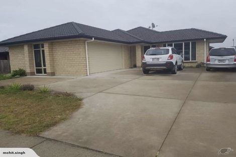 Photo of property in 168 Doncaster Drive, Papamoa Beach, Papamoa, 3118