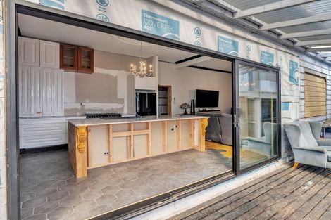 Photo of property in 2 Waitai Street, Castlecliff, Whanganui, 4501