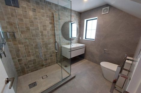 Photo of property in 2/104 Peterborough Street, Christchurch Central, Christchurch, 8013