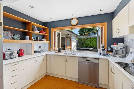 Photo of property in 16 Rauparaha Street, Waikanae Beach, Waikanae, 5036